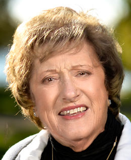 Paula Adrian Neve